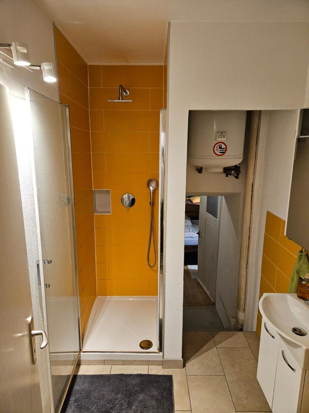 Apartamento Airolo With Private Parking Exterior foto