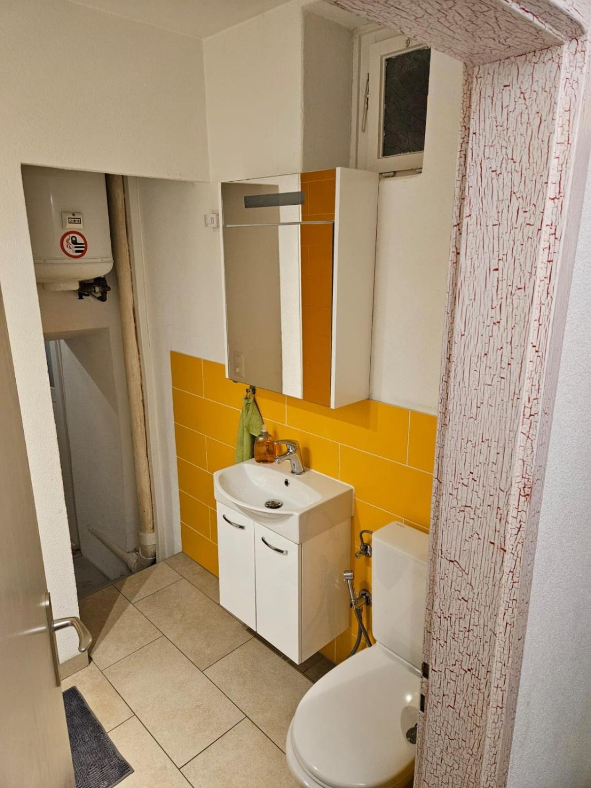 Apartamento Airolo With Private Parking Exterior foto