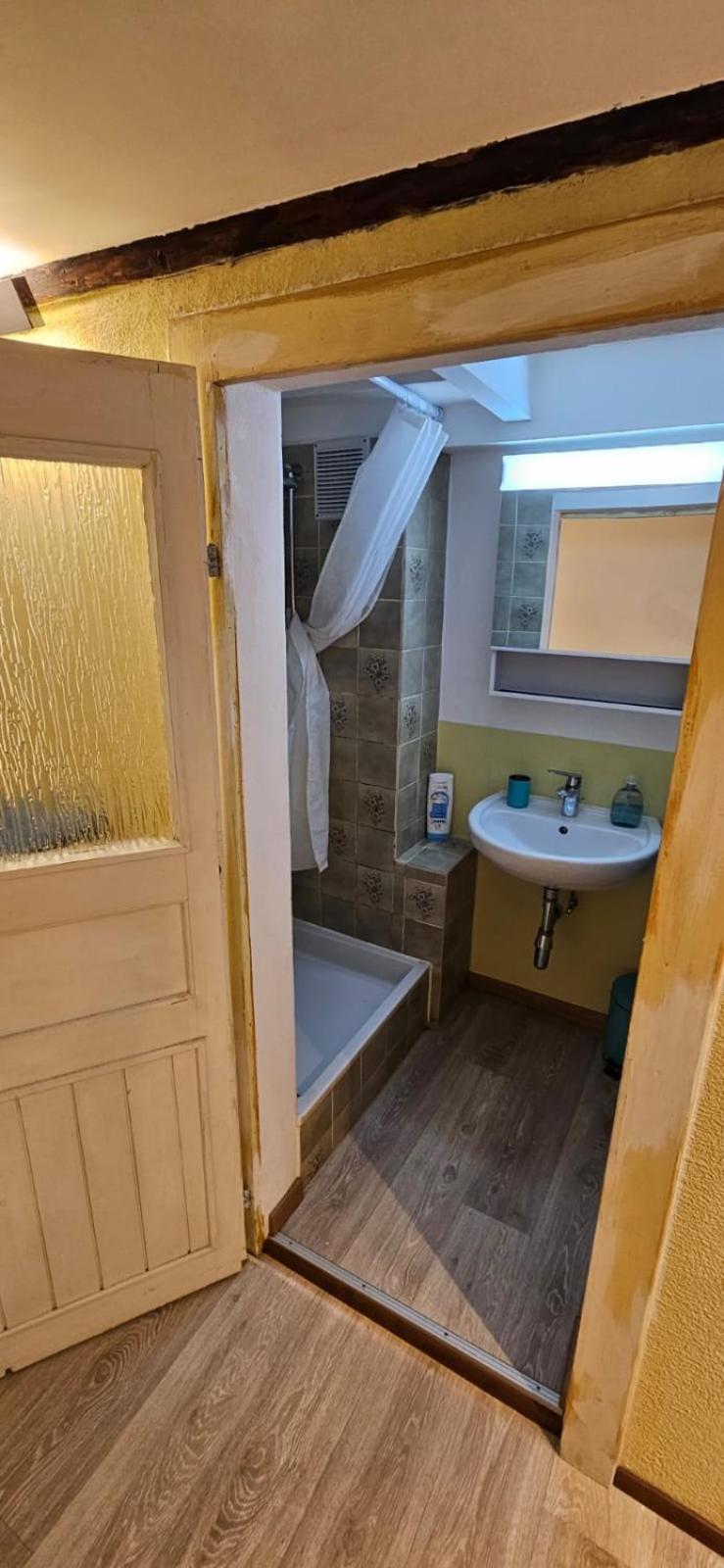 Apartamento Airolo With Private Parking Exterior foto